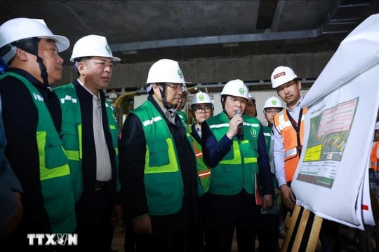 Thủ tướng: Quy hoạch phát triển ngành đường sắt với tầm nhìn trên 100 năm