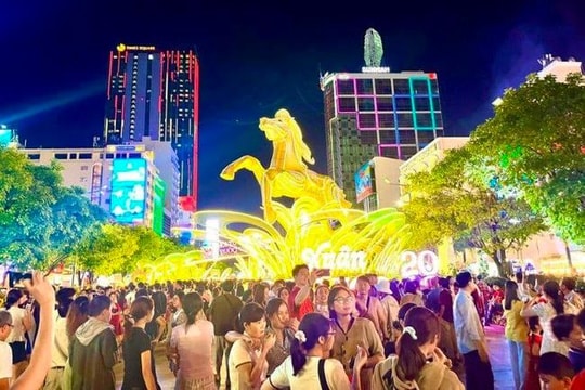 Cả nước đón 14 triệu lượt khách du lịch trong kỳ nghỉ Tết Nguyên đán