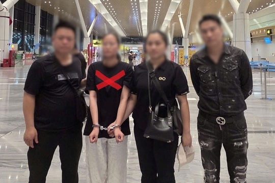 Bắt đối tượng truy nã đặc biệt tại cửa khẩu