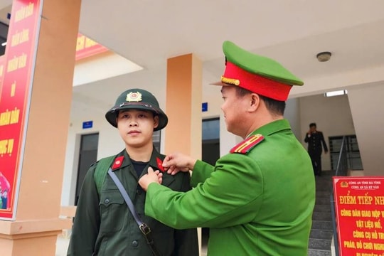 Hà Tĩnh: Thanh niên ưu tú lên đường thực hiện nghĩa vụ Công an nhân dân