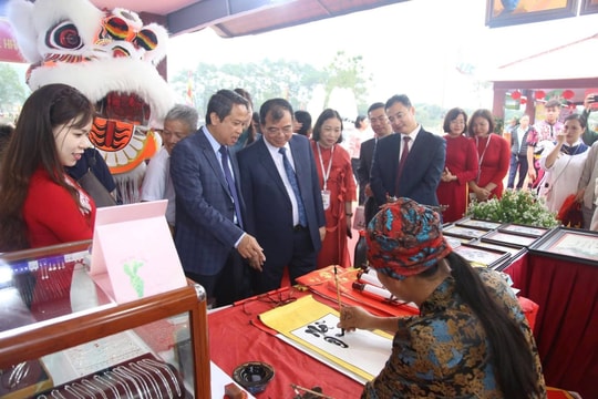 Khai mạc Tuần Văn hóa, Du lịch và Xúc tiến thương mại Lễ hội mùa Xuân Côn Sơn - Kiếp Bạc