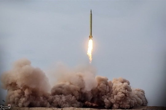 Iran đáp trả dữ dội, 14 căn cứ của Mỹ bị  tên lửa tấn công