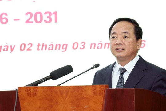 Trưởng ban Tuyên giáo và Dân vận Trung ương Trịnh Văn Quyết tiếp xúc cử tri tỉnh Tuyên Quang
