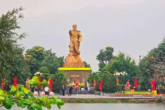 Khai mạc Lễ hội Từ Lương Xâm, kỷ niệm 1088 năm Chiến thắng Bạch Đằng