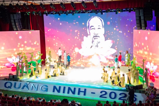 Quảng Ninh tổ chức Đêm thơ Nguyên tiêu “Trước biển lớn”