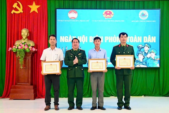 Gắn kết quân dân, giữ bình yên biển đảo từ cơ sở