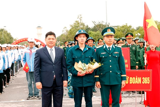 Bắc Ninh: Thanh niên hăng hái lên đường nhập ngũ