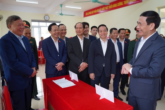 Ủy ban Thường vụ Quốc hội và Hội đồng Bầu cử Quốc gia giám sát, kiểm tra tại Cao Bằng