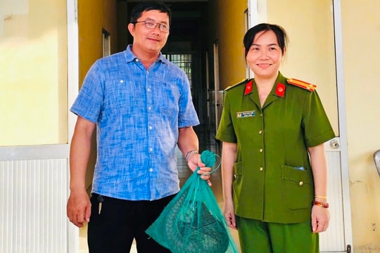 Người dân Cần Thơ tự nguyện giao nộp cá thể tê tê quý hiếm