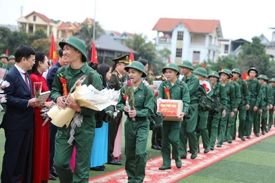 Thanh niên Phú Thọ hăng hái nhập ngũ, viết tiếp truyền thống cha ông