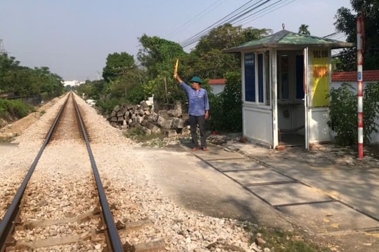 Xử lý nghiêm các hành vi vi phạm hành lang đường sắt