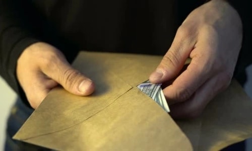 Vì sao hoãn phiên tòa xét xử dàn cựu lãnh đạo phường ở Hà Nội nhận hối lộ?