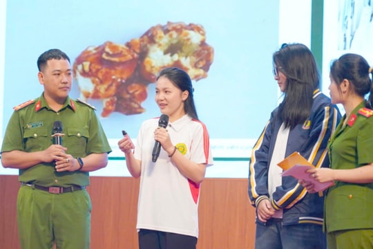 Ma túy núp bóng thực phẩm bủa vây giới trẻ