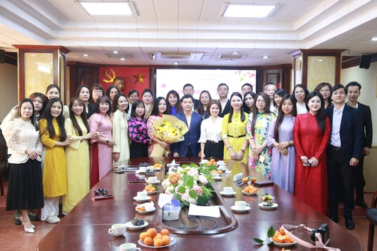 Báo Công lý tổ chức gặp mặt, chúc mừng Ngày Quốc tế Phụ nữ 8/3