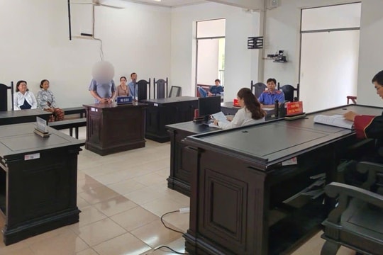 Ra tòa vì chống người thi hành công vụ