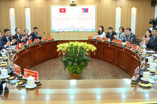 Thúc đẩy hợp tác tư pháp giữa Tòa án nhân dân thành phố Hải Phòng và Tòa án tối cao Mông Cổ