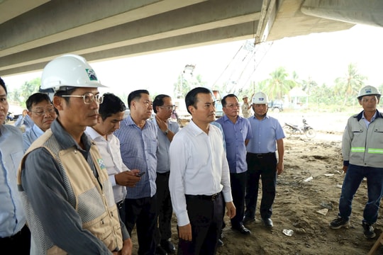 Lãnh đạo TP.HCM kiểm tra dự án Vành đai 3 phía Tây