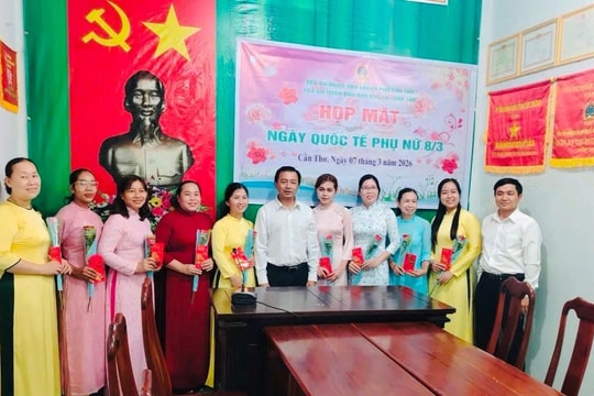 TAND khu vực 10 - Cần Thơ gặp mặt, chúc mừng ngày Quốc tế Phụ nữ 8/3