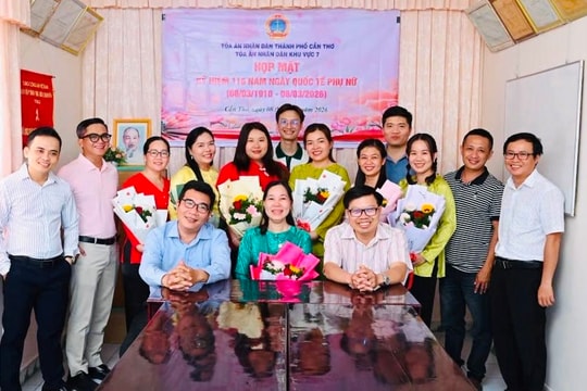 Những "bóng hồng" TAND khu vực 7 – Cần Thơ rạng rỡ chào mừng Ngày Quốc tế Phụ nữ