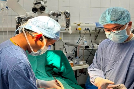 Say rượu mất kiểm soát, người đàn ông tự cắt “của quý” phải cấp cứu