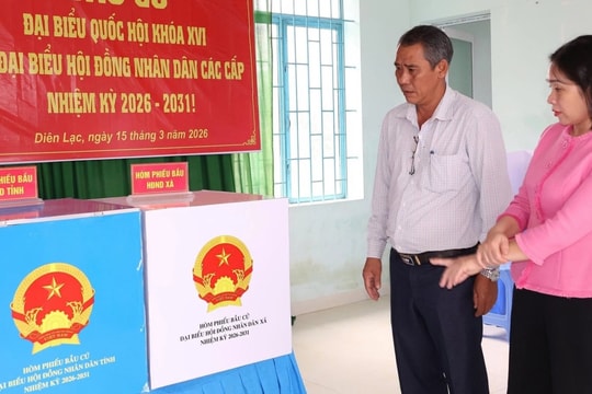 Phó Chủ tịch Thường trực Ủy ban MTTQ Việt Nam tỉnh Khánh Hòa kiểm tra công tác chuẩn bị bầu cử