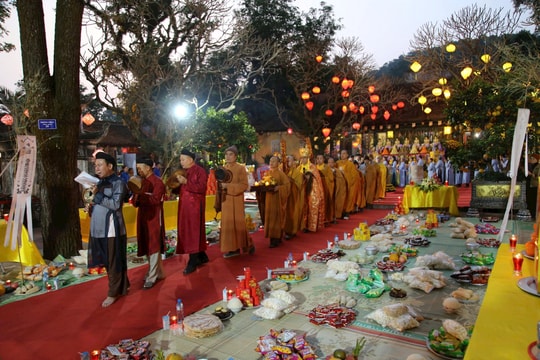 Trang nghiêm Lễ Mông Sơn thí thực khép lại Lễ hội Xuân Côn Sơn - Kiếp Bạc 2026