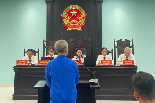 Lĩnh án 20 năm tù vì xâm hại bé gái