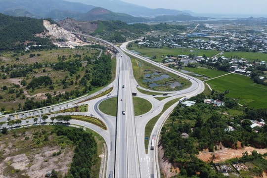 Đà Nẵng tạm dừng một số loại xe tải trong ngày bầu cử 15/3