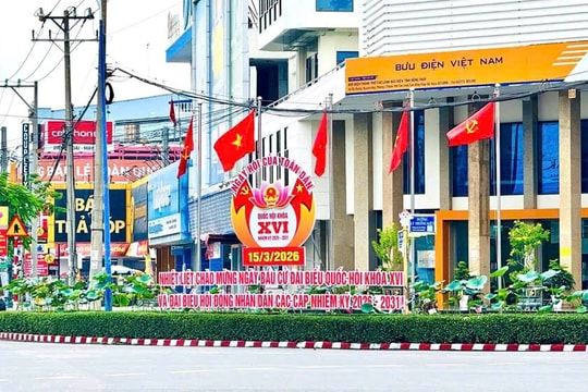 Đồng Tháp rực rỡ cờ hoa hướng về ngày hội lớn
