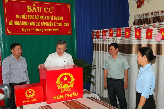 Lãnh đạo TP Cần Thơ kiểm tra công tác chuẩn bị cho ngày bầu cử