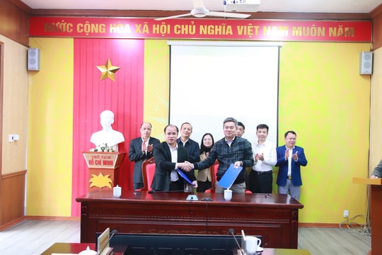 TAND khu vực 7 - Tuyên Quang tiếp nhận trụ sở Huyện ủy Quản Bạ trước đây