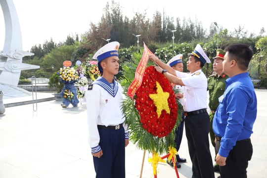 Nhiều hoạt động tri ân tưởng niệm 38 năm sự kiện Gạc Ma