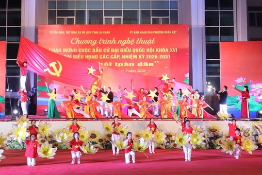 Lai Châu: Sôi nổi chương trình nghệ thuật chào mừng Ngày hội toàn dân đi bầu cử
