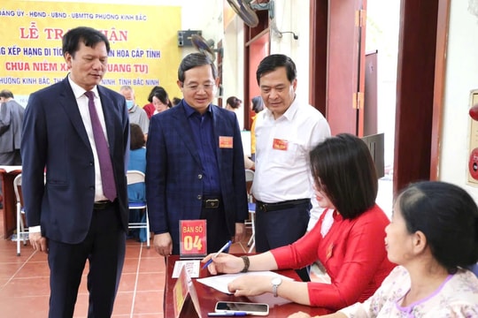 Chủ tịch UBND tỉnh Bắc Ninh dự khai mạc và bỏ phiếu tại phường Kinh Bắc