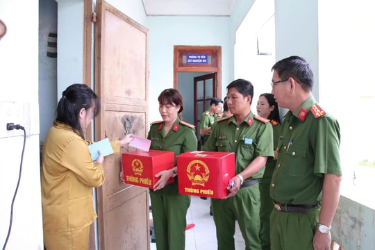 Hơn 900 người bị tạm giữ, tạm giam ở 2 Trại tạm giam Công an tỉnh An Giang thực hiện quyền bầu cử