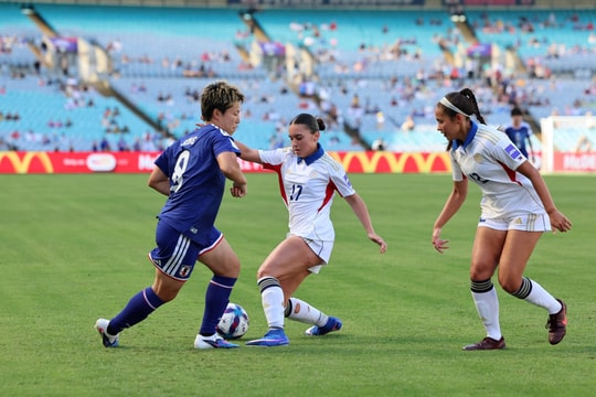 Nhật Bản thắng đậm Philippines 7-0, vào bán kết Asian Cup nữ
