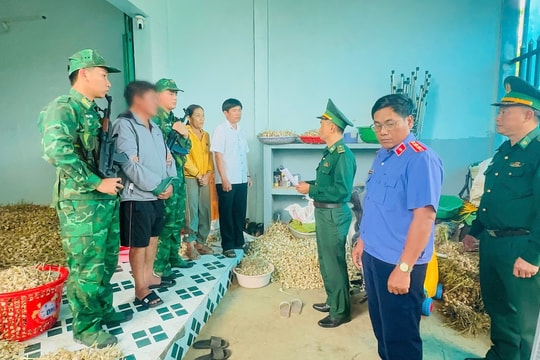 Bắt quả tang người đàn ông vận chuyển gần 100kg thuốc nổ