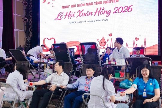Ngày hội Xuân hồng tại HaUI: "Trao yêu thương - gieo sự sống"