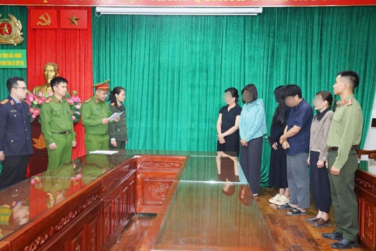 Khởi tố nhóm đối tượng làm giả hồ sơ để trục lợi chính sách nhà ở xã hội