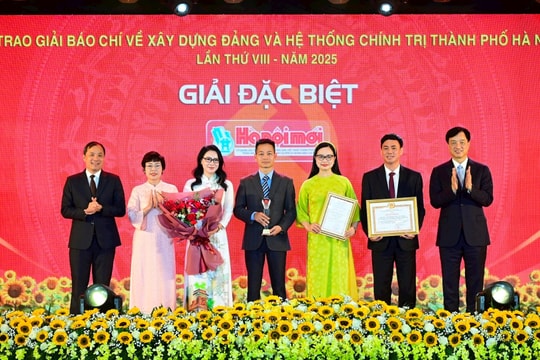 Trao Giải Báo chí về xây dựng Đảng và hệ thống chính trị thành phố Hà Nội lần thứ VIII