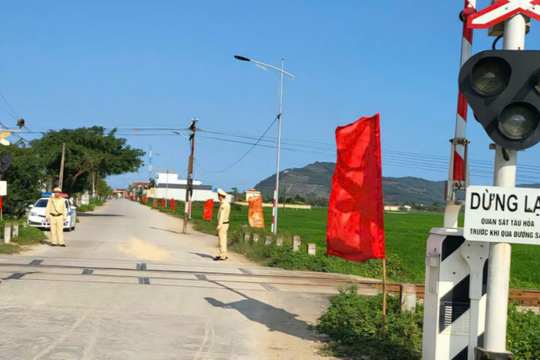Tìm giải pháp kéo giảm tai nạn đường bộ, đường sắt