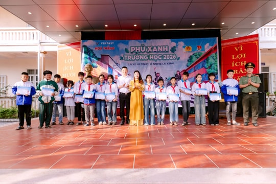 “Phủ xanh trường học 2026” lan tỏa thói quen di chuyển an toàn với xe máy điện