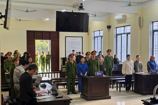 Gây án mạng chỉ vì mâu thuẫn chỗ ngồi ăn đêm