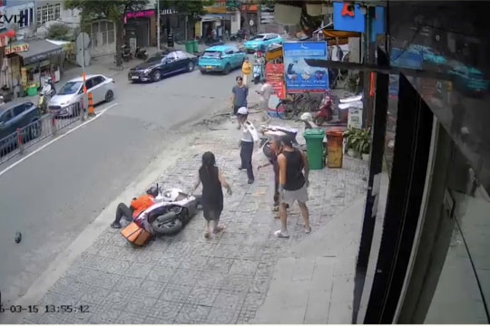 Khởi tố, bắt tạm giam đối tượng hành hung nữ nhân viên giao hàng
