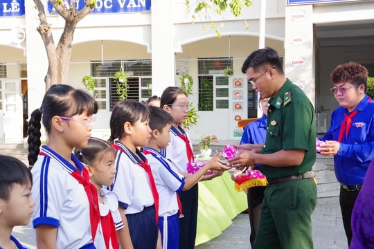 Sôi nổi các hoạt động Tháng Ba biên giới