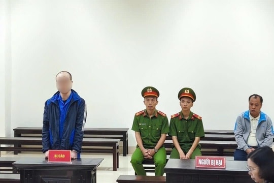 Được giao quản lý vật tư, chiếm đoạt 51 thùng sơn