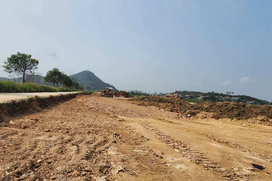 Nghệ An đẩy nhanh tiến độ xây dựng khu tái định cư dự án đường sắt tốc độ cao Bắc - Nam