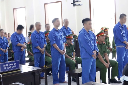 Thu lợi hơn 1 tỷ đồng từ ma túy, 10 bị cáo lĩnh 93 năm tù