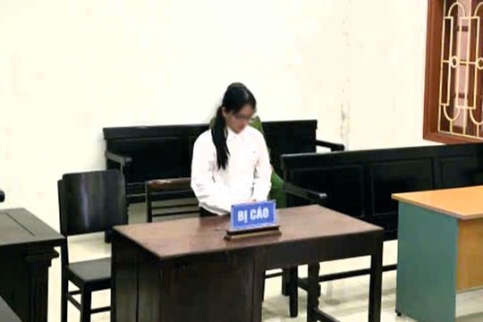 Trả giá vì mua bán giấy chứng nhận, thẻ an toàn lao động giả