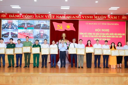 Thanh Hóa khen thưởng các tập thể, cá nhân tiêu biểu trong công tác bầu cử